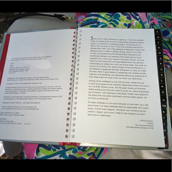 The Metropolitan Museum of Art Heel to Toe address book (NWOT) - Picture 7 of 10